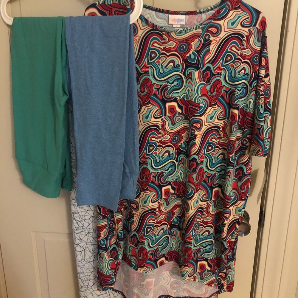 Lularoe Solid OS Leggings + Small Irma
